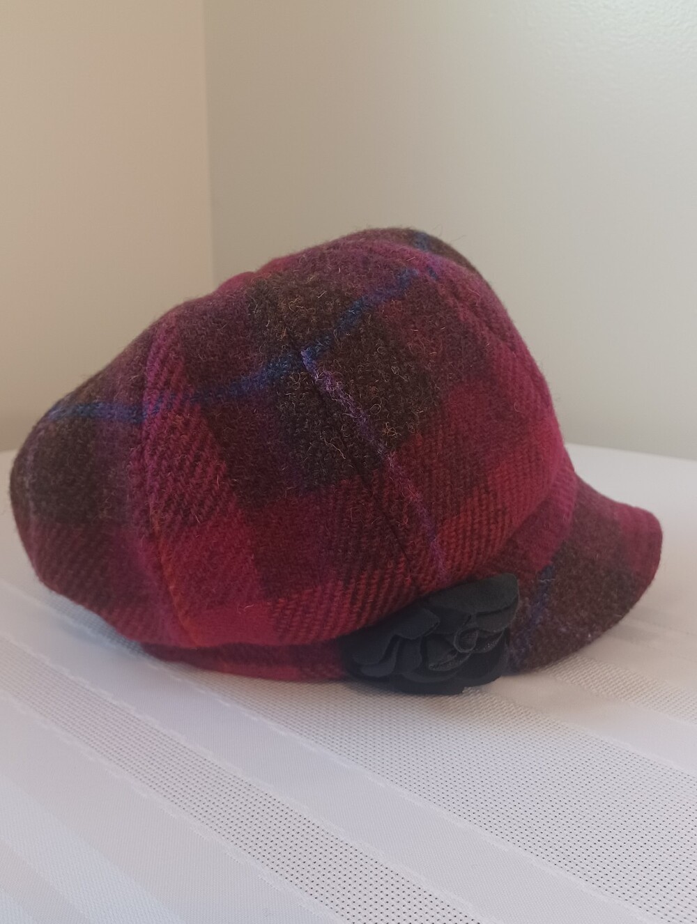 Mucros Weavers Irish Tweed Wool Newsboy Cap Hat Berry Pink Plaid OS - Excellent!